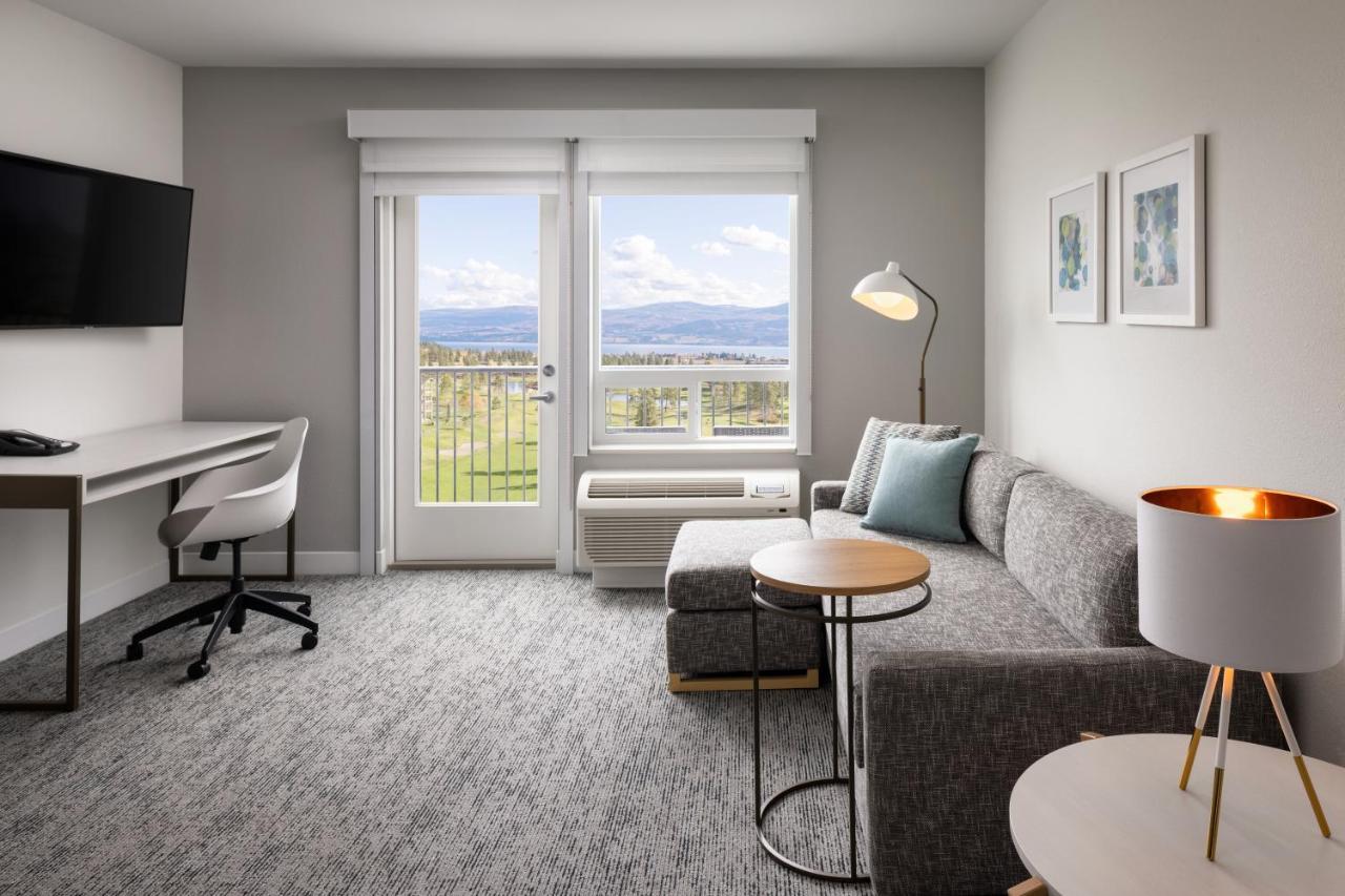 Towneplace Suites By Marriott West Kelowna Exteriör bild
