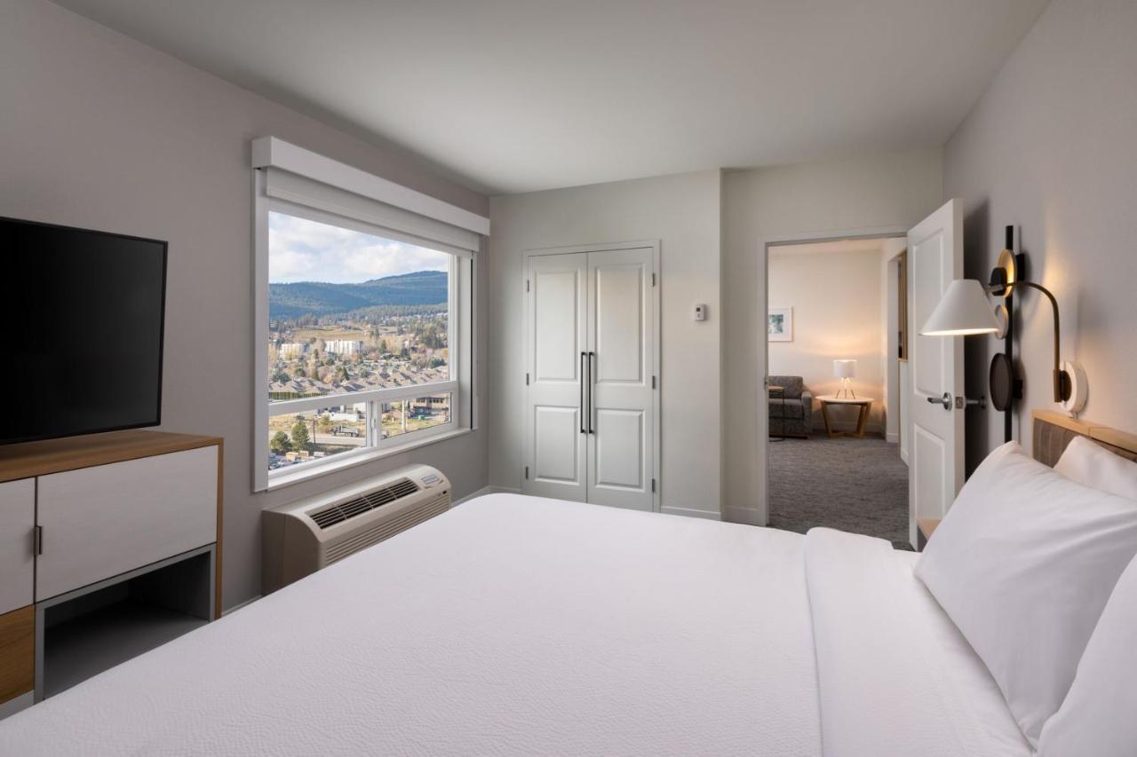 Towneplace Suites By Marriott West Kelowna Exteriör bild